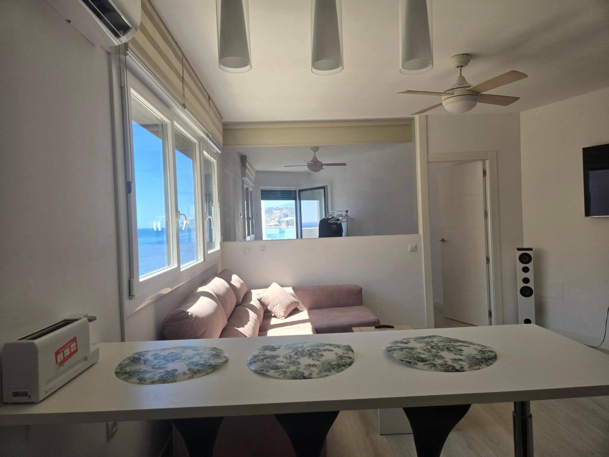 Piso De Lujo En La Playa De Un Pueblo De Granada Con Piscina Infiniti, Yacuzzi En La Piscina, Tumbonas Privadas Y Mucho Mas Melicena Exterior foto